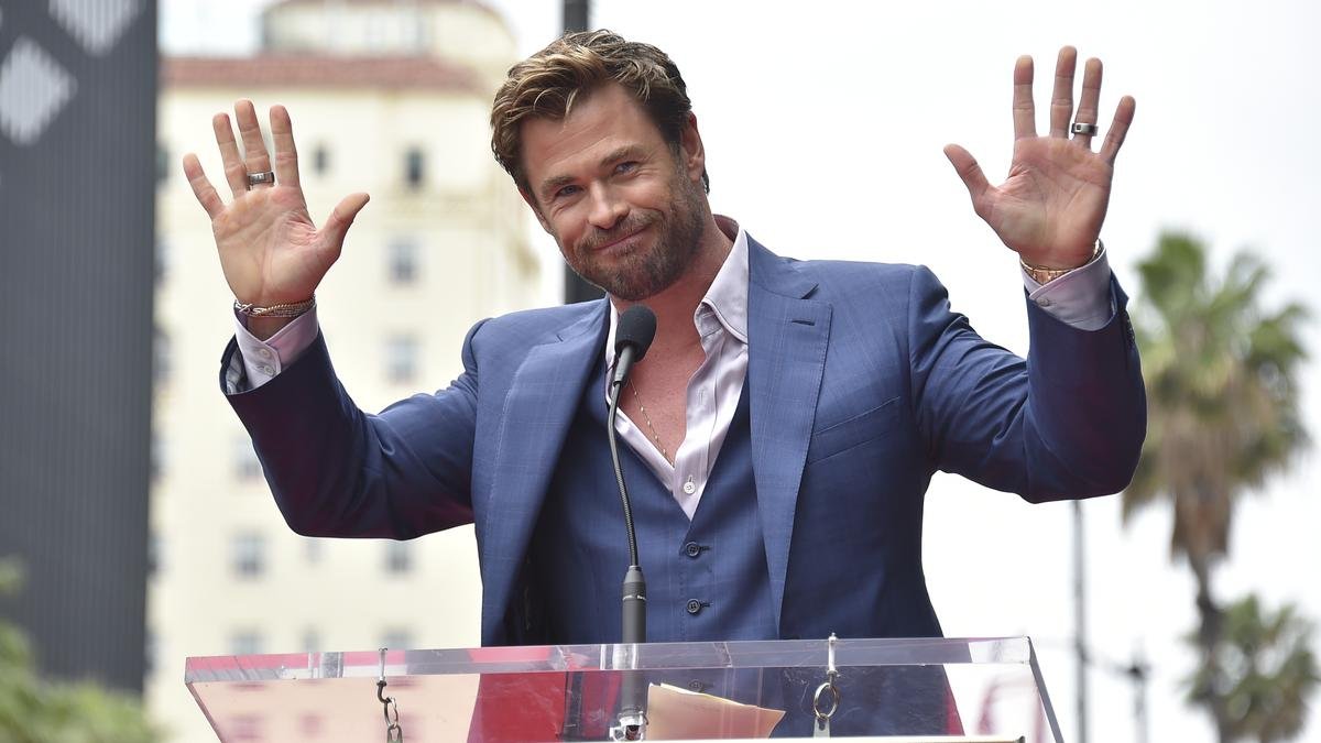Chris Hemsworth Walk of Fame 37786 Daily Global Diary - Authentic Global News