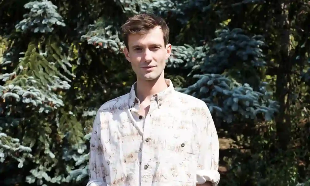 Drew MacFarlane Net Worth 2025 How the Glass Animals Guitarist Built His Indie Fortune