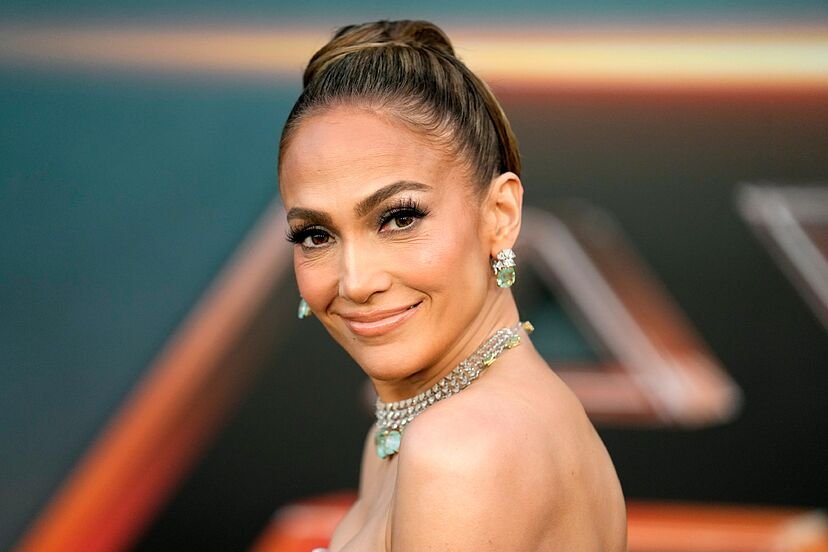 Jennifer Lopez Daily Global Diary - Authentic Global News
