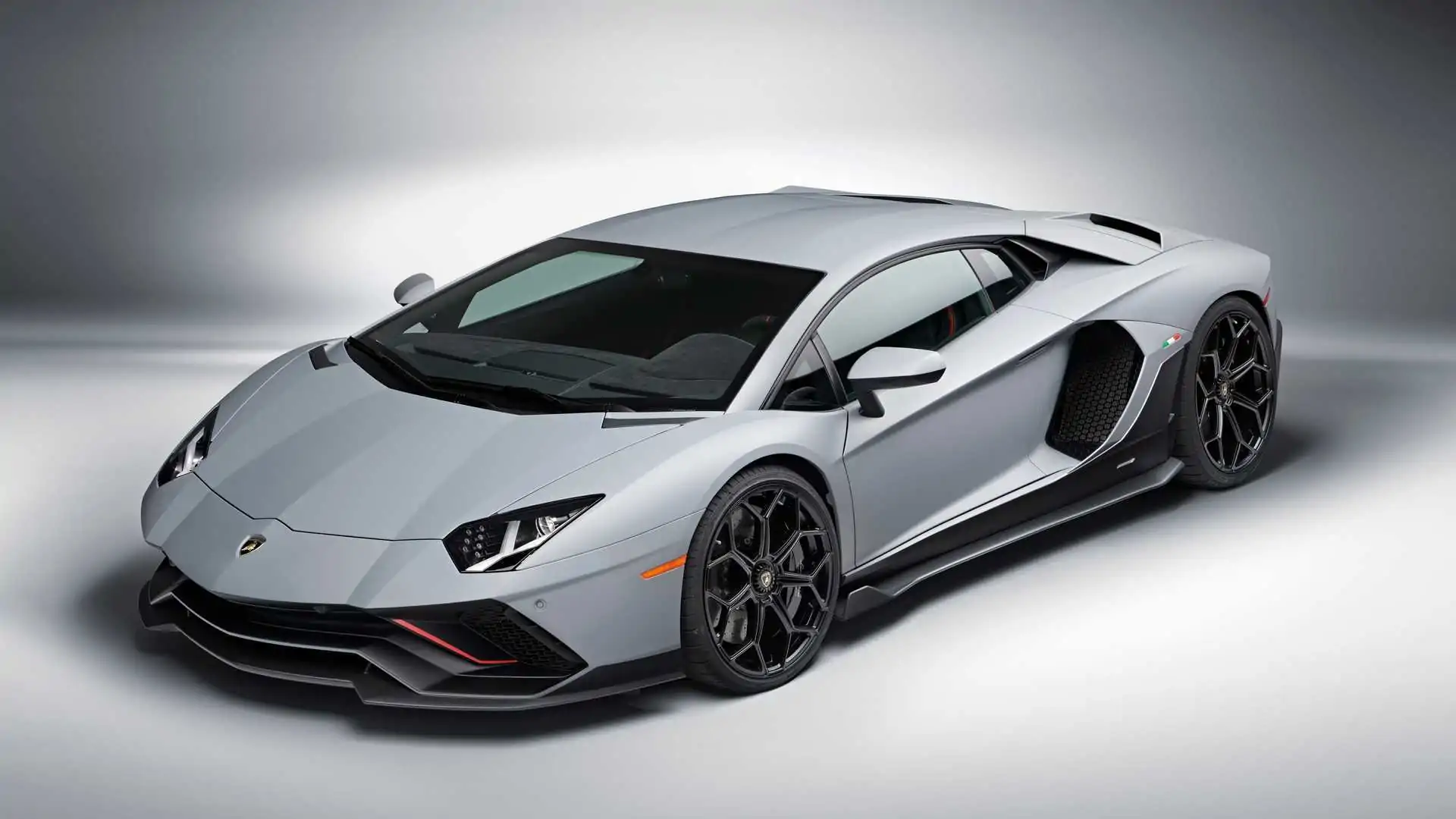 Top 5 Lamborghini Cars and 2025 Price Drop Rare Deals on Iconic Supercars