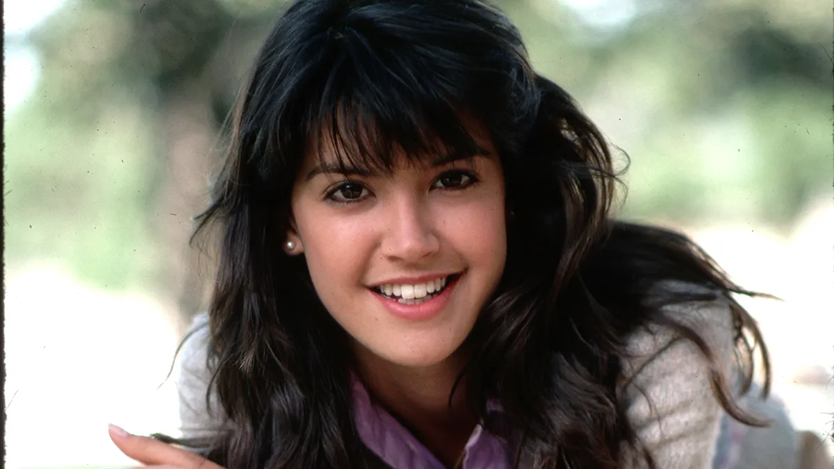 Phoebe Cates Net Worth 2025 From 80s Star to Entrepreneur Her Fortune Revealed