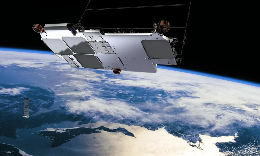 Chinese Satellite Outpaces Starlink Using 2-Watt Laser From 36,000 KM Above Earth
