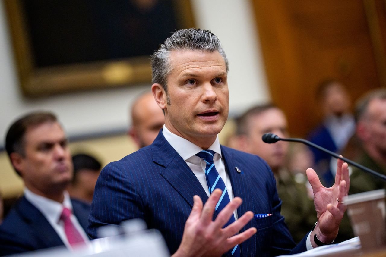 Senator Alex Padilla Removed After Clashing with DHS Secretary Kristi Noem Over ICE Protests