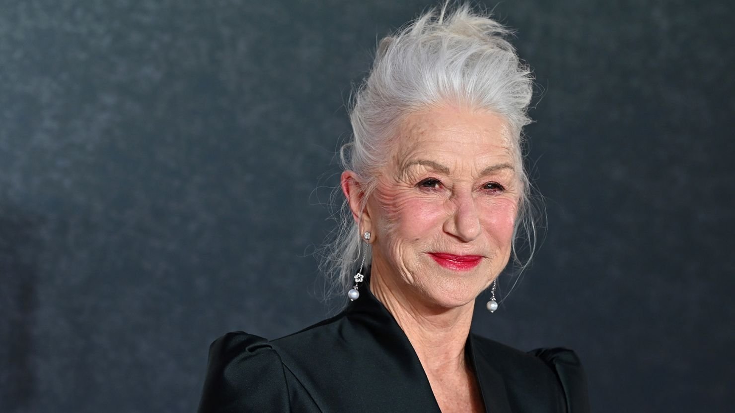 Helen Mirren Net Worth 2025 Oscar Winning Icon’s Wealth Career and Royal Legacy