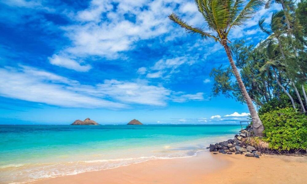 Hawaii 5‑Day Forecast Breezy Skies and Spotty Showers Ahead