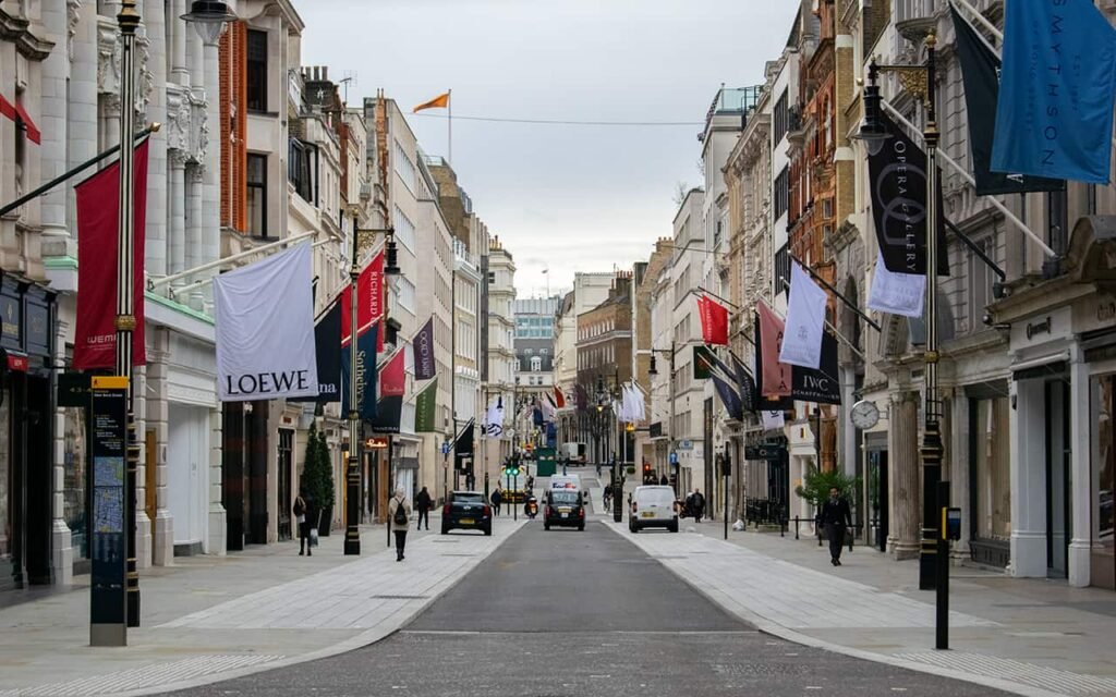 Tomorrow’s table: From cultivated meat to upcycled veggies, 2025’s food trends promise delicious, sustainable bites for everyone.