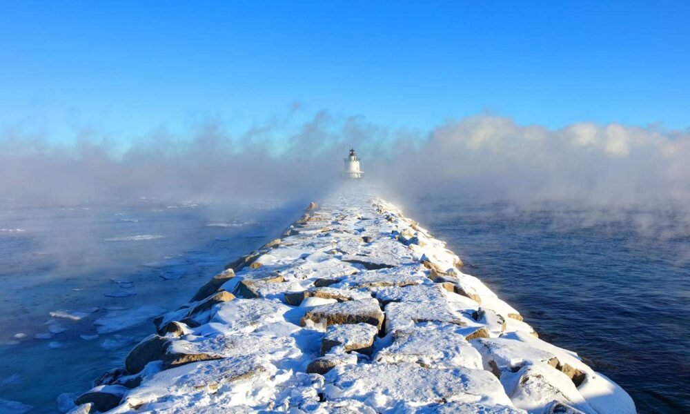 Maine 5‑Day Weather Outlook Rain Cooler Temps and Weekend Warmth Ahead