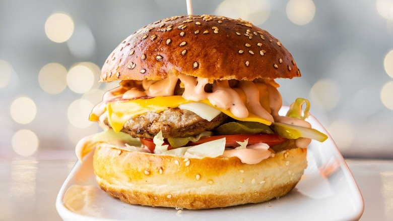 overwhelming your burger to the point it gets lost 1722108912 Daily Global Diary - Authentic Global News