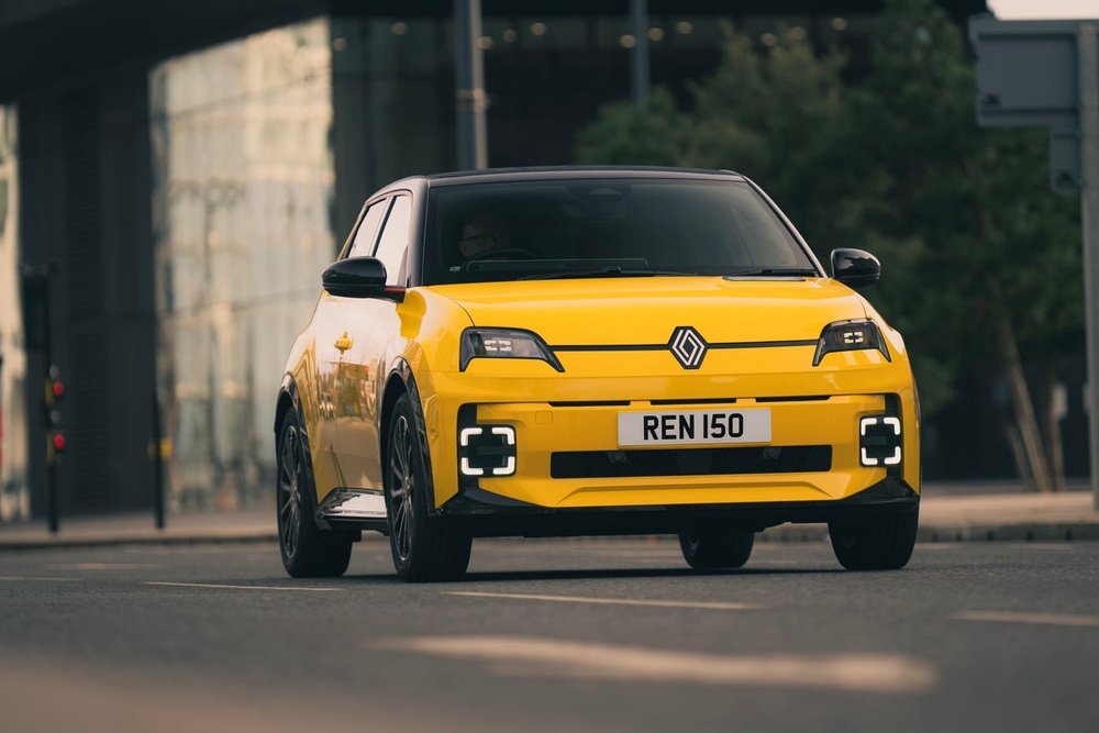 0012 Renault 5 Luc Lacey Daily Global Diary - Authentic Global News