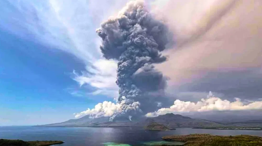 Mount Lewotobi Eruption Grounds Flights to Bali from Australia as Ash Soars 18km