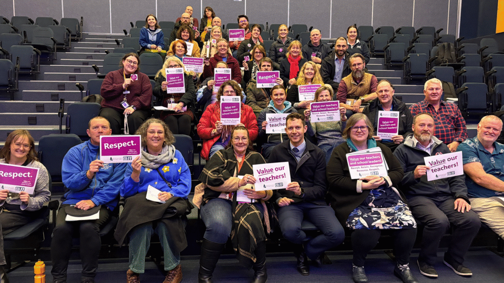 Queensland Teacher Strike 2025: Fury Grows as Police Get Fast Pay Deal