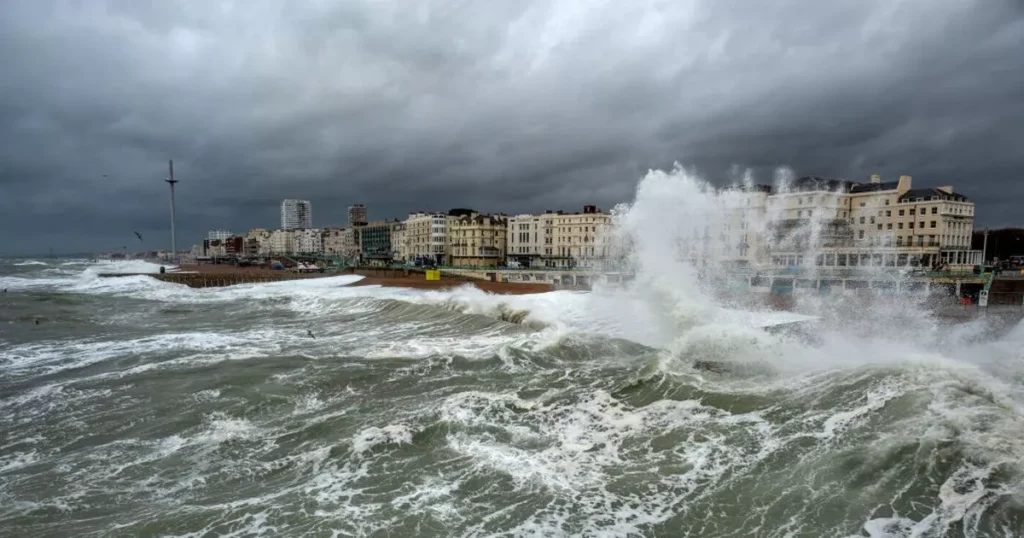NSW Braces for Flash Floods and 90km Winds This Weekend Amid BoM Storm Warning