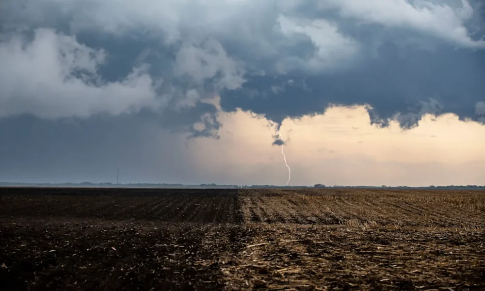 Illinois Weather Forecast: Thunderstorms, Heat & Cool Down Expected (July 10–12)