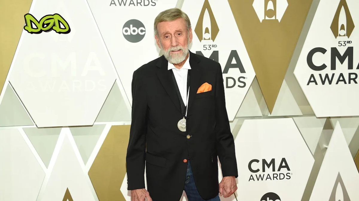Country Star Ray Stevens Suffers Heart Attack at 86, Cancels All Shows