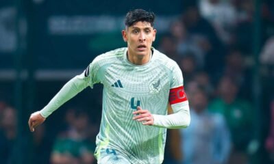 Raúl Jiménez celebrates after scoring the winning goal in Mexico’s tense semifinal victory over Honduras at the 2025 Gold Cup.