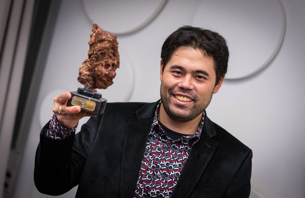 Hikaru Nakamura celebrates after defeating Fabiano Caruana in blitz tiebreaks, while Alice Lee stuns everyone with her endgame survival.