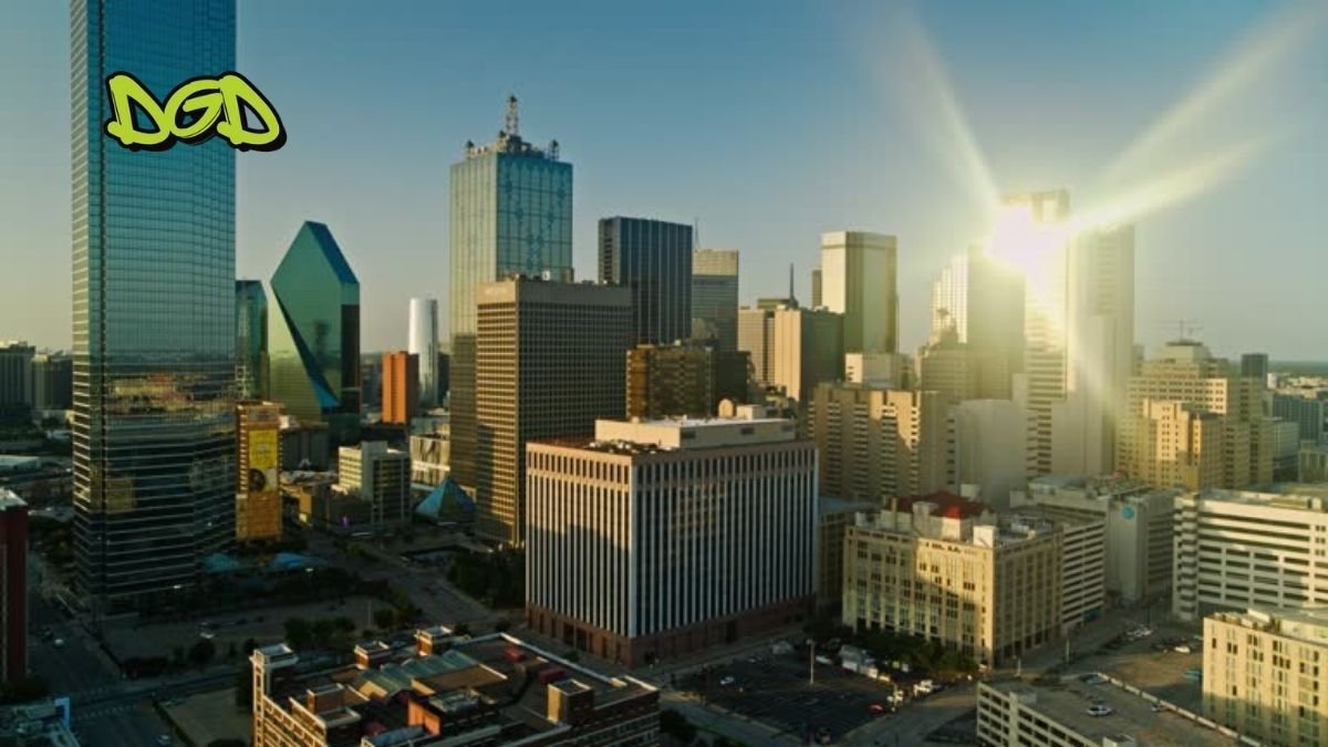 Dallas skyline under extreme heat warning as temperatures soar past 105°F this weekend