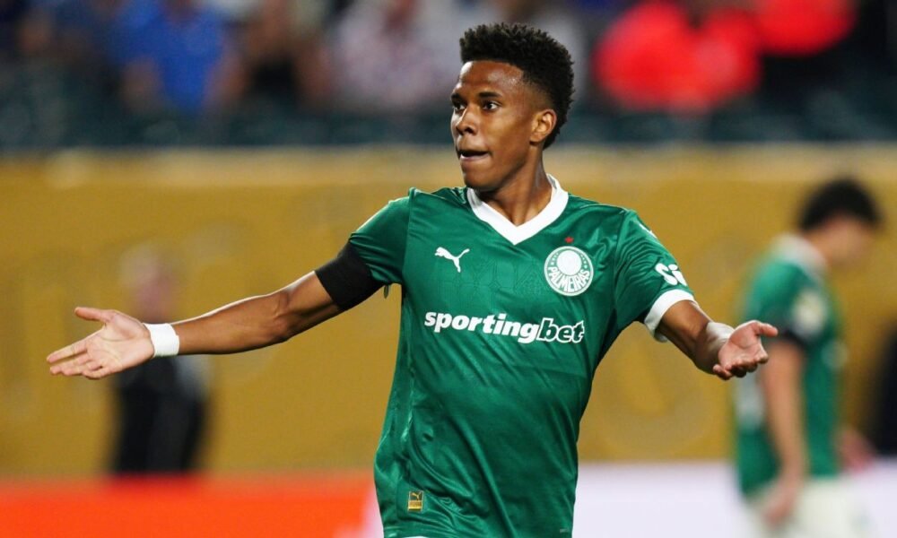 "Estêvão scores stunner against Chelsea before joining them – Palmeiras coach warns Maresca to 'embrace him'"