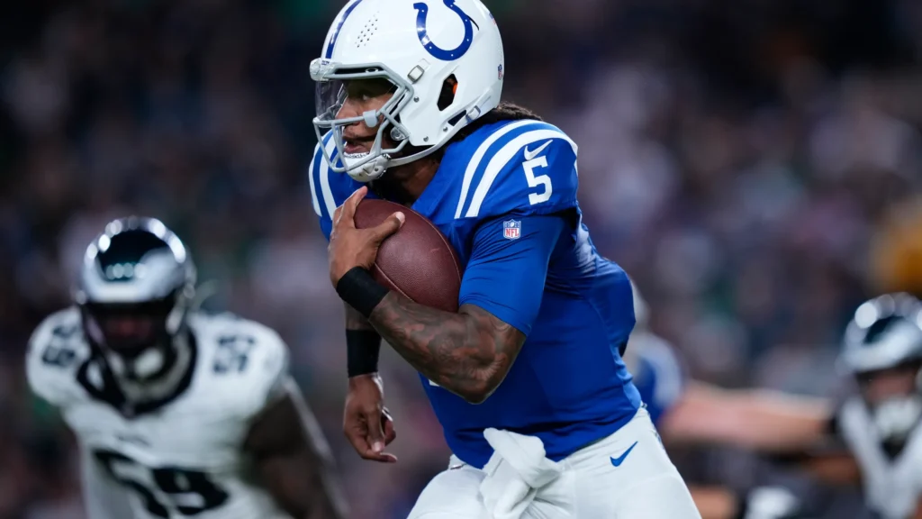 Anthony Richardson Sr. suffers finger injury in Colts preseason opener after brutal hit

