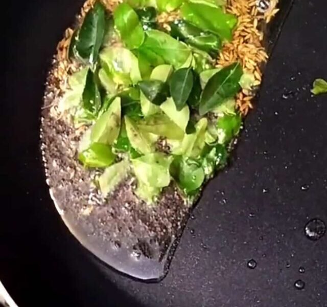 add_mustard_seeds_cumin_curry_leaves