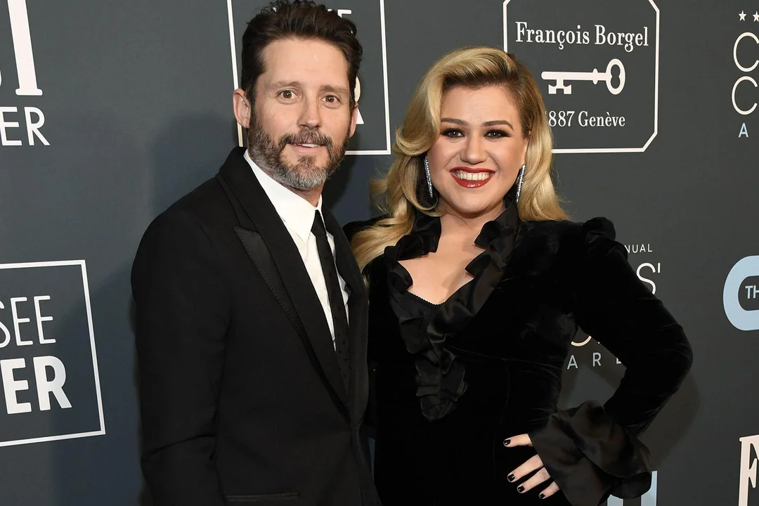 Kelly Clarkson Postpones Vegas Shows Amid Brandon Blackstock’s Illness to Support Kids