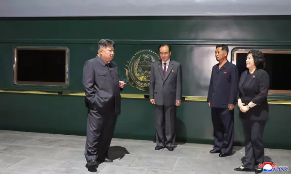 Daniel Andrews poses with Kim Jong Un and Vladimir Putin at China military parade