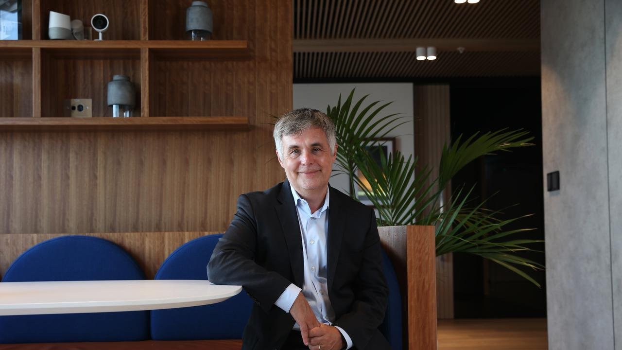 Optus Triple-Zero Failure: 3 Deaths Confirmed as CEO Stephen Rue Apologises