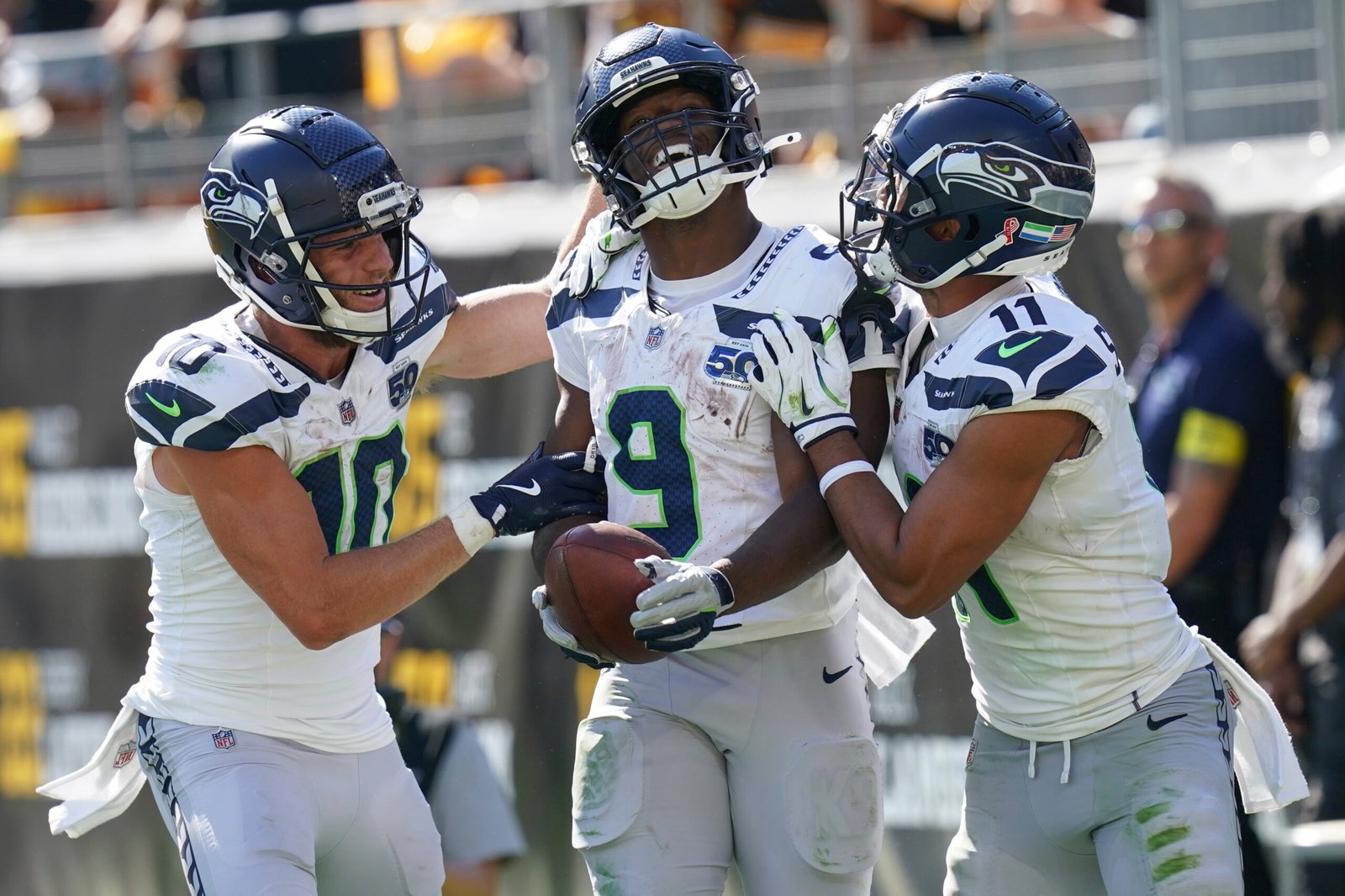 Kaleb Johnson kickoff error gives Seahawks bizarre touchdown in 31-17 win over Steelers