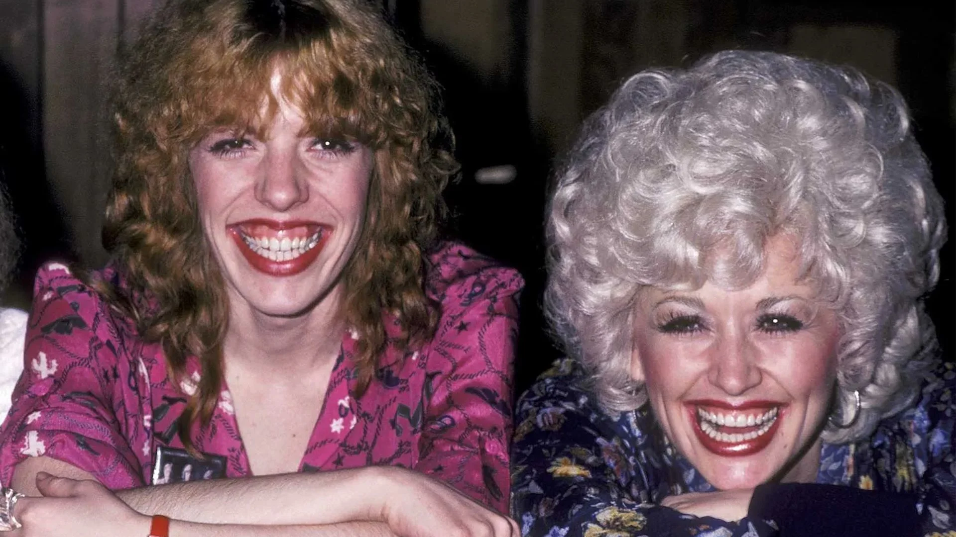 Dolly Parton’s Sister Freida Requests Prayers Amid Singer’s Health Challenges