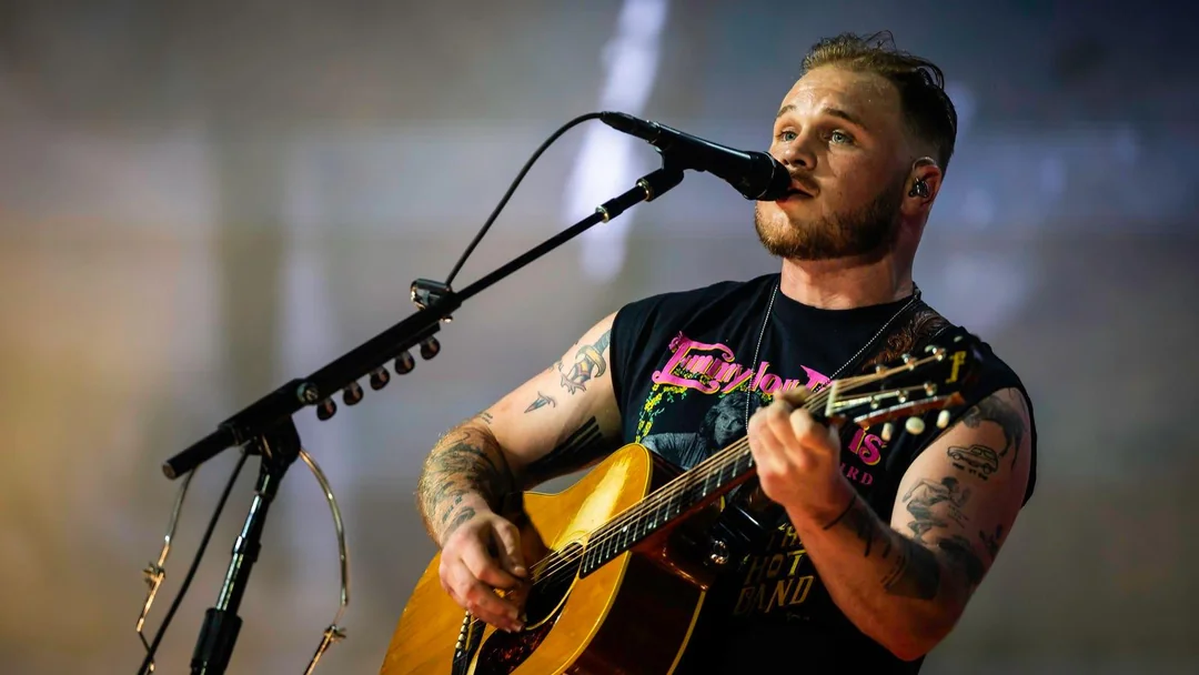 Zach Bryan Calls Out ICE in New Song “Bad News” — What’s the Country Star Saying?