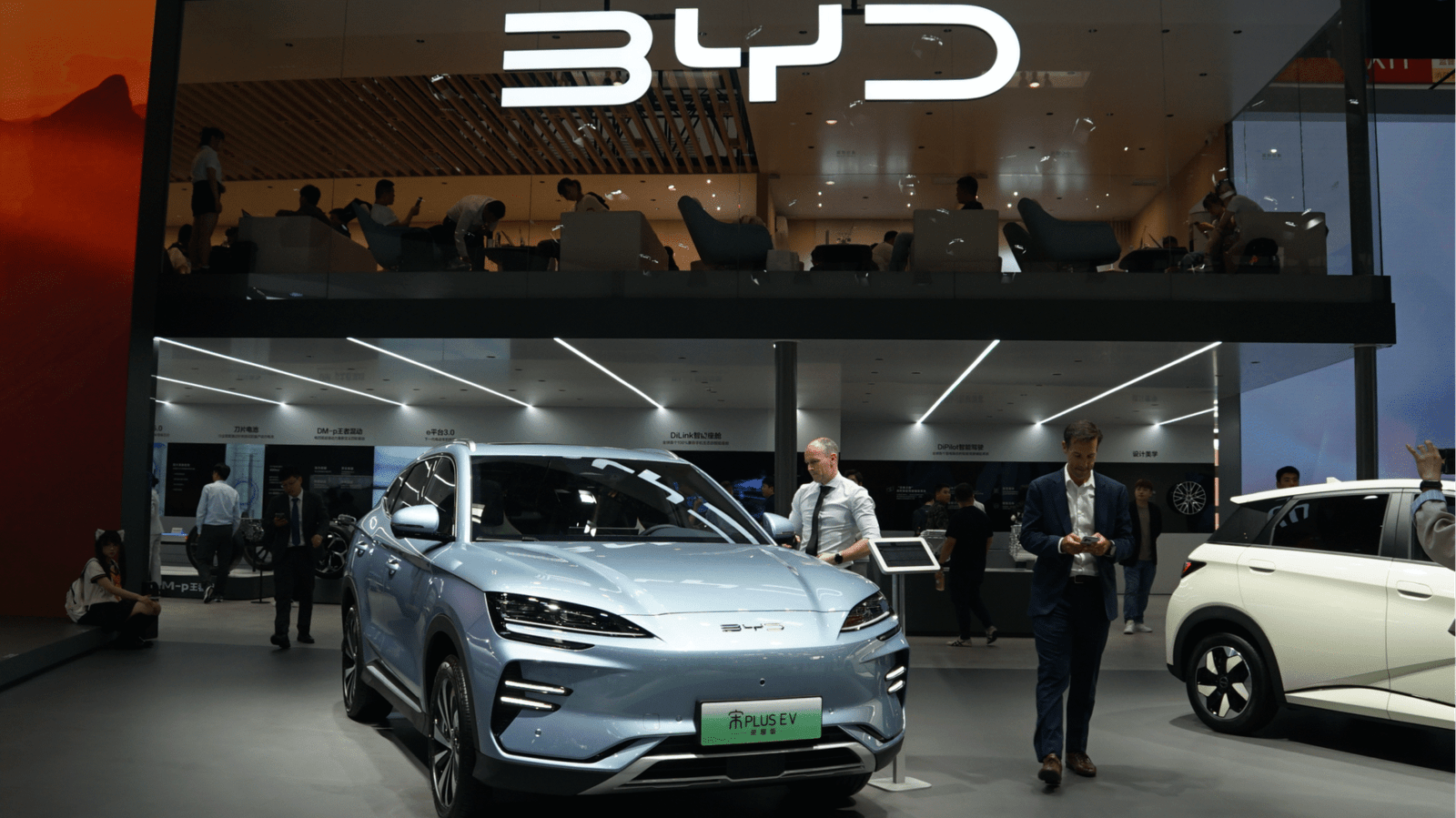 "BYD’s UK Sales Surge by 880%: Chinese EV Giant Takes the Lead in UK’s Electric Vehicle Market"