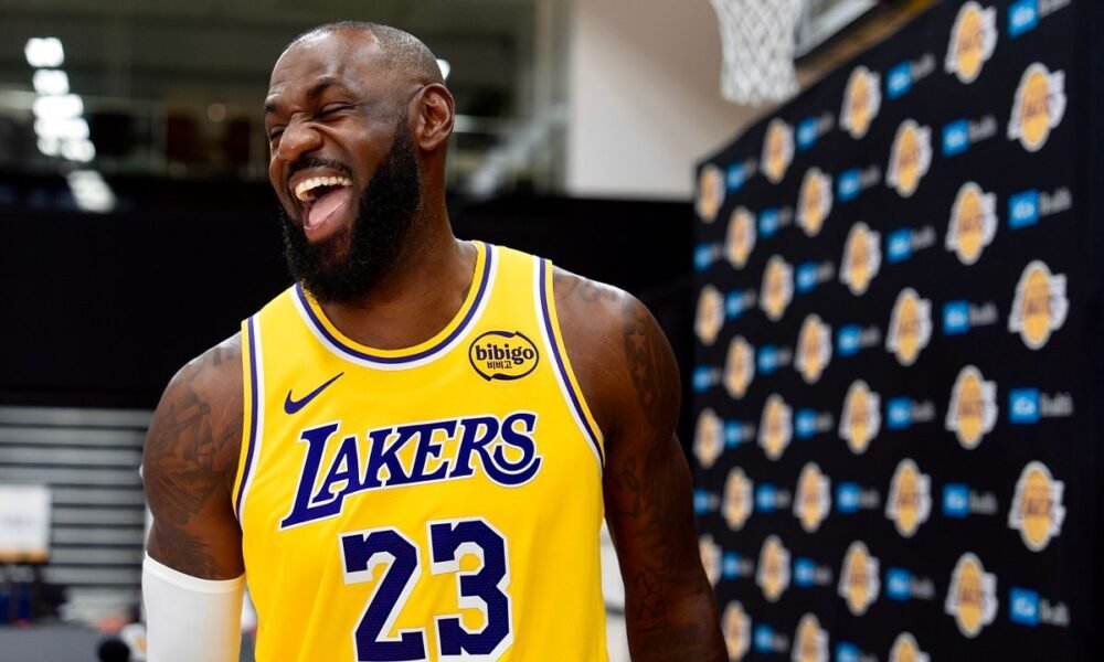 LeBron James Out for Lakers’ NBA Opening Night Due to Sciatica Issue