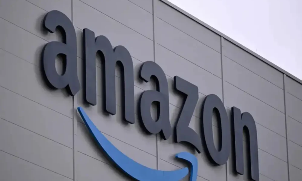 Amazon Layoffs: Employees Learn About Job Cuts Through Text Message Amid AI Restructuring