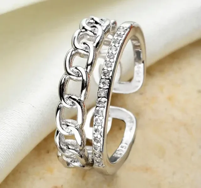 5ffb5384-2e12-449e-860c-35389e6cdbcd1661580153136Ring1