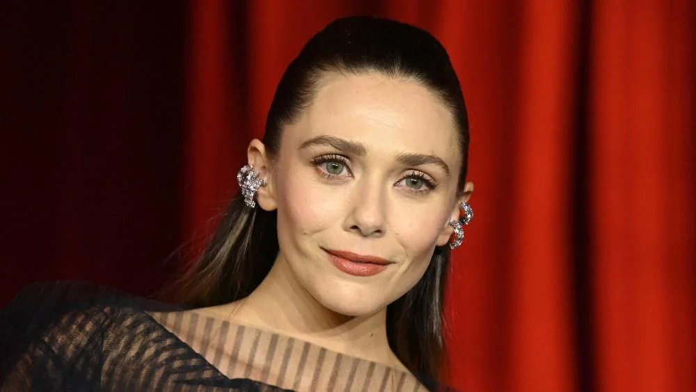 Elizabeth Olsen Rejects Streaming-Only Movies: Says Big Screens “Bring People Together” and Opens Up About Scarlet Witch Return