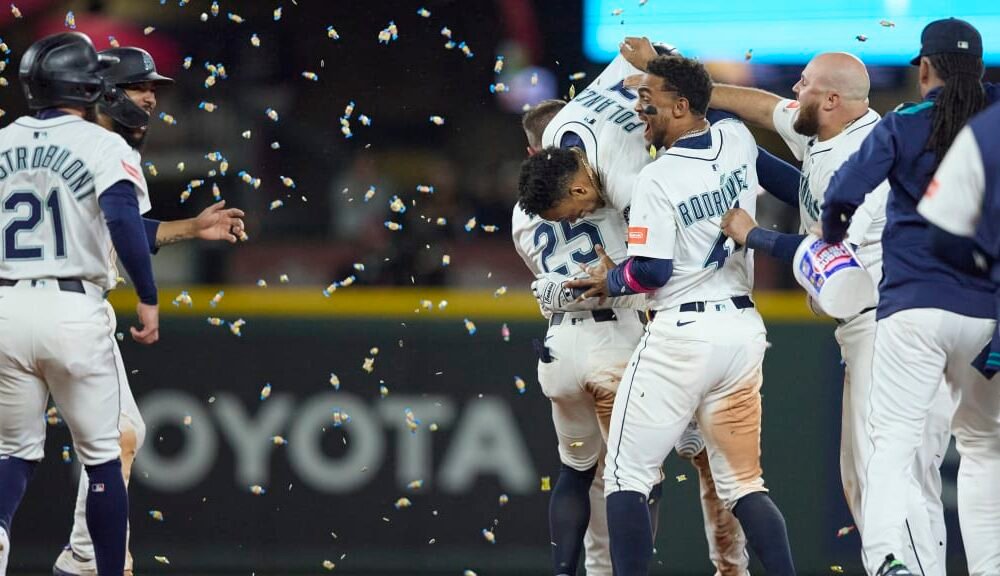 Seattle Mariners Beat Detroit Tigers in 15-Inning Epic to Reach ALCS After 24 Years
