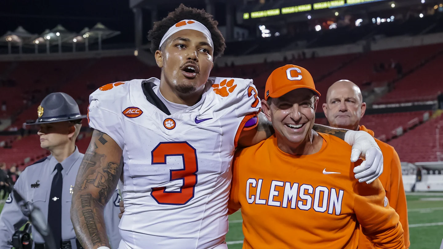 Clemson Escapes with a 20–19 Thriller Over Louisville | Daily Global Diary