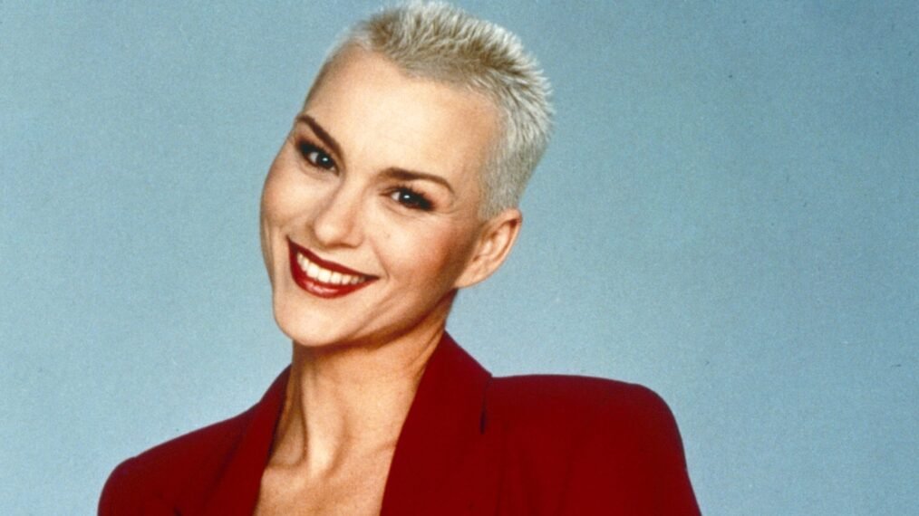 Stop the Insanity Review: The Quiet, Fascinating Return of Susan Powter