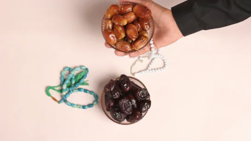 What Happens If You Eat 2 Dates Every Morning? Nutritionist Explains Key Health Benefits