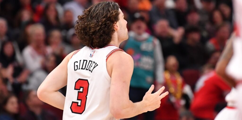 Josh Giddey drops 32 as Bulls remain unbeaten, their best start since Michael Jordan era