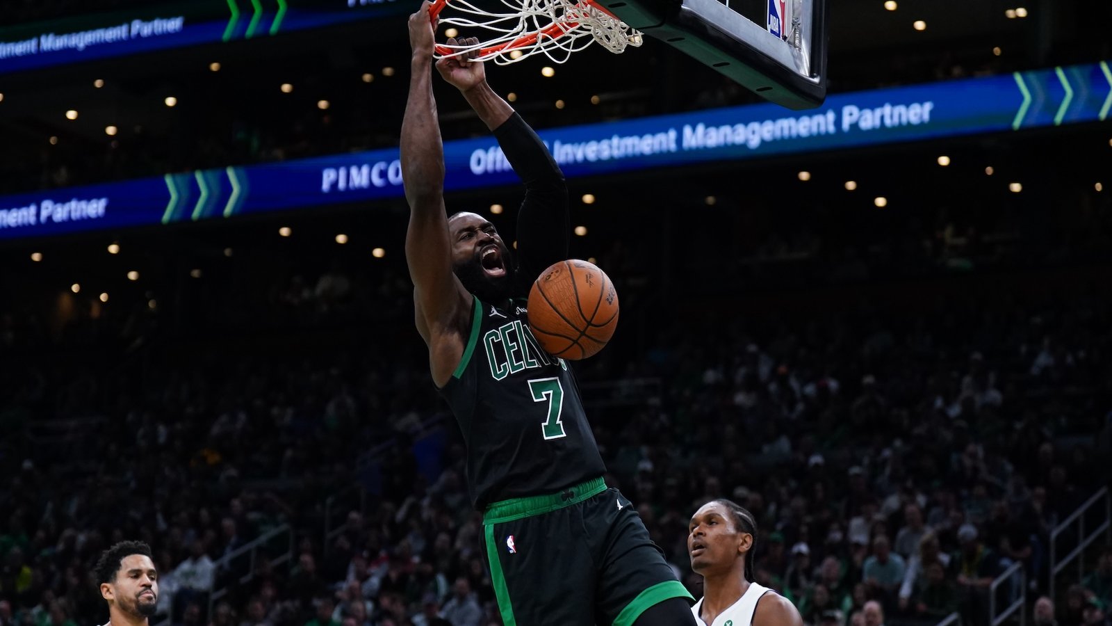 Jaylen Brown Scores 42 as Celtics Hold Off Knicks’ Late Comeback | Daily Global Diary
