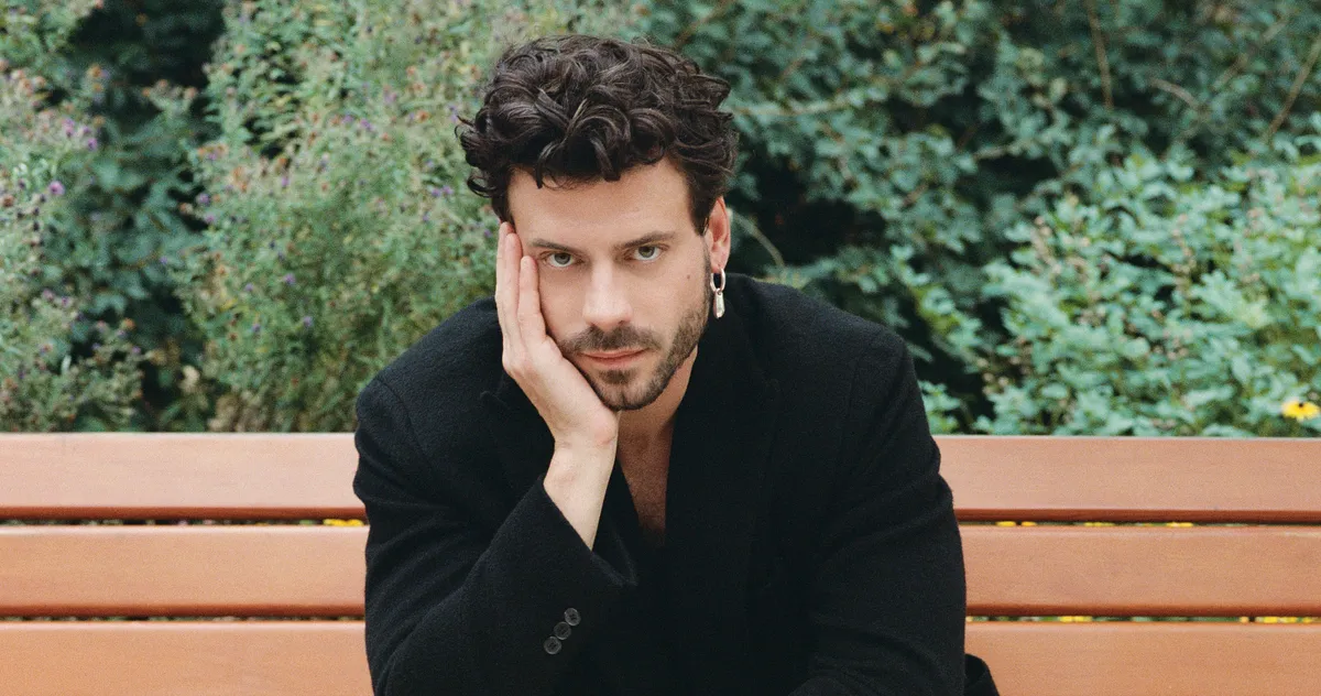 François Arnaud on Heated Rivalry, Masculinity and Being a Game Changer