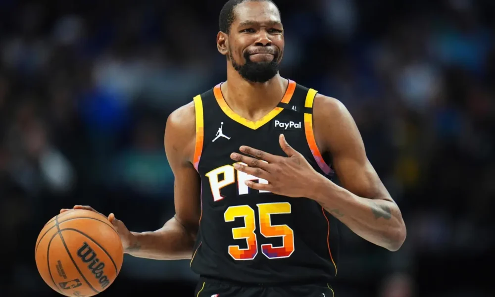 Kevin Durant celebrates after scoring a season-high 39 points in the Rockets’ 110-105 win over the Timberwolves