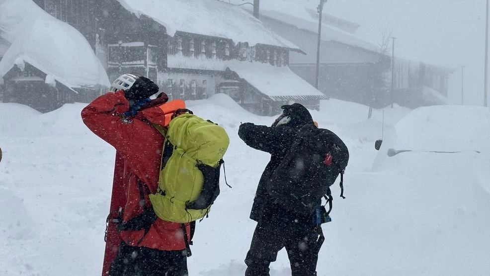 10 Skiers Missing After Lake Tahoe Avalanche as Storm Triggers High Danger