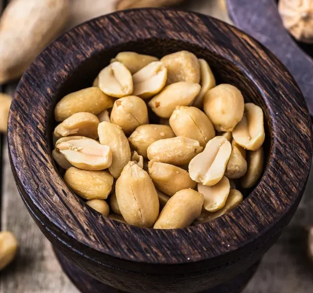 1800x1200_nutrition_facts_and_health_benefits_of_peanuts_bigbead