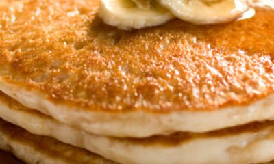 bp8vv6e8_banana-pancakes_625x300_29_March_24