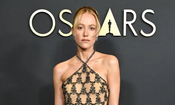 Callie Cooke Lands Female Lead Opposite Keanu Reeves in New Sci-Fi Time-Loop Action Movie
