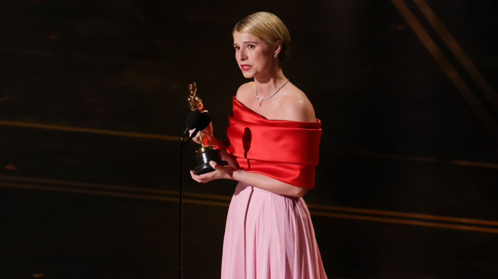 Zendaya Reacts to Viral AI Wedding Photos With Tom Holland: "Many People Have Been Fooled" | Daily Global Diary