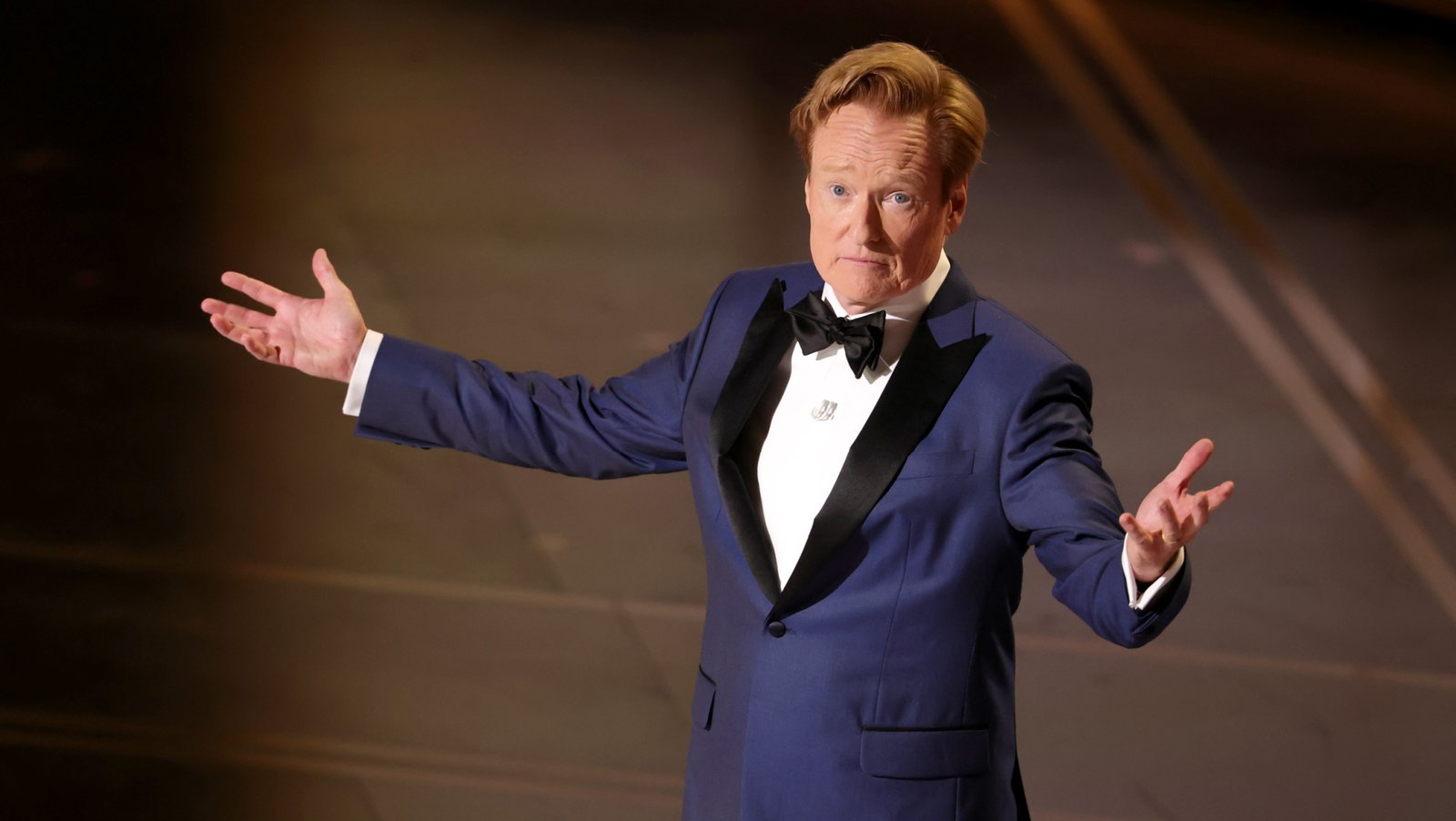 Hollywood Went Silent on Iran and ICE at the Oscars — Was It Fear, Calculation, or a Warning Sign for Democracy? | Daily Global Diary