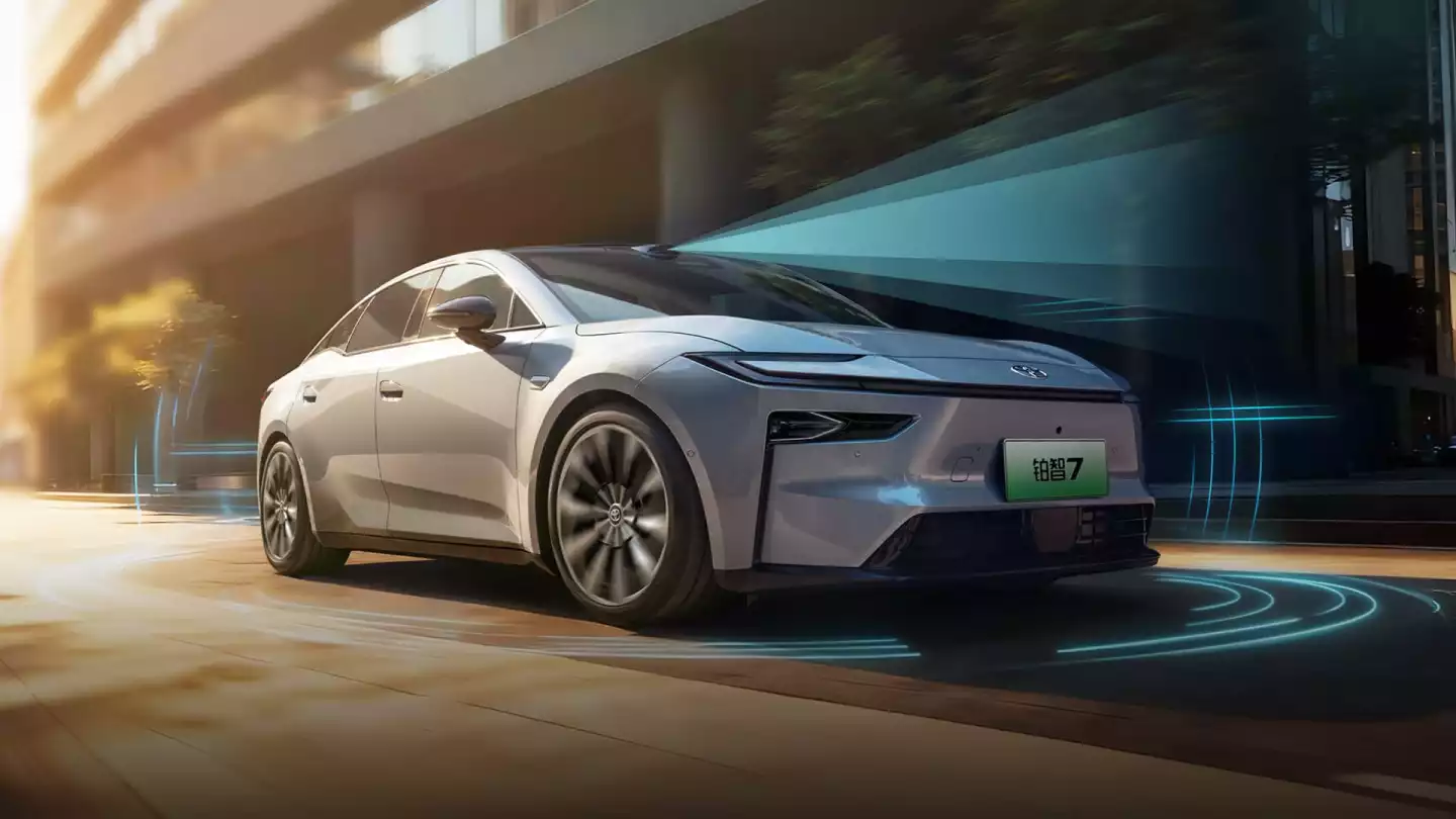 Toyota BZ7 Shock Launch: 3000 Orders in 60 Minutes as Roof LiDAR EV Takes on Zeekr in China